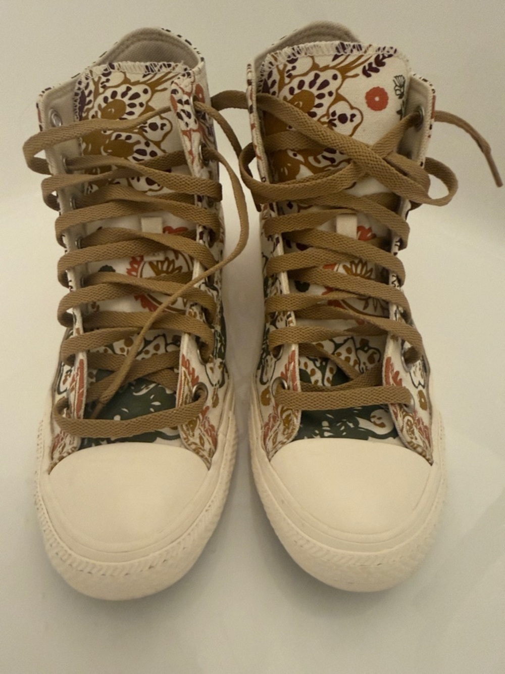 Converse Women’s Chuck Taylor All Star “Fall Florals” - Picture 2 of 8